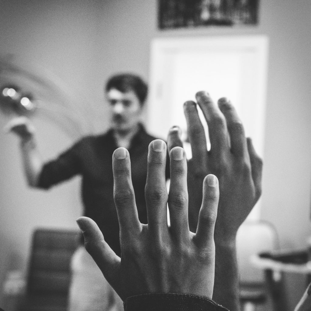 artem-maltsev-0CvHQ62gwY8-unsplash