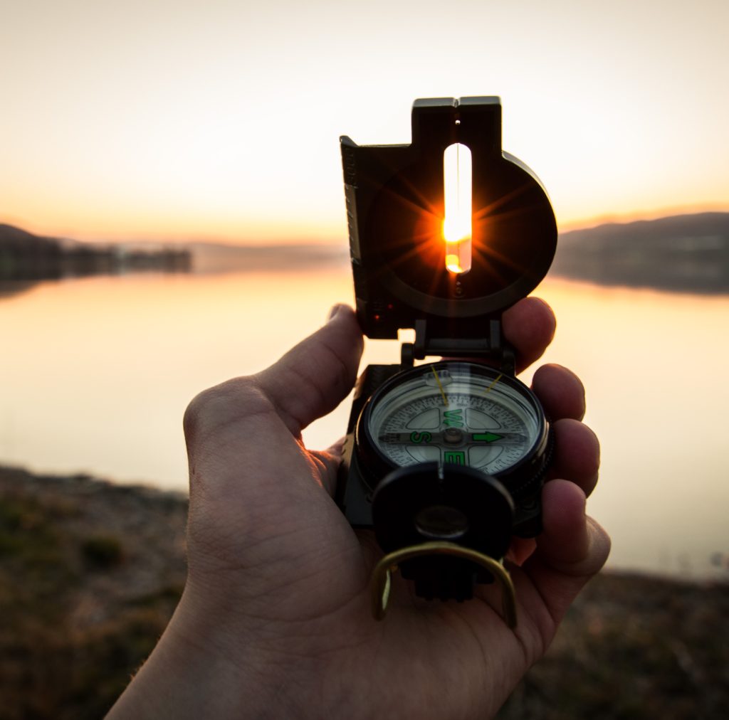 Compass tim-graf-229428-unsplash